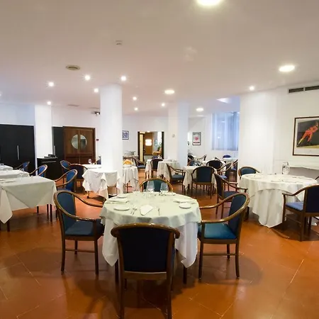 Astor Отель