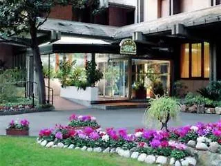 Astor 4*