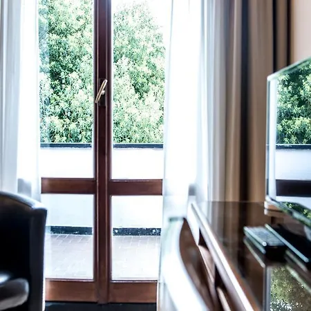 Astor 4* Genua