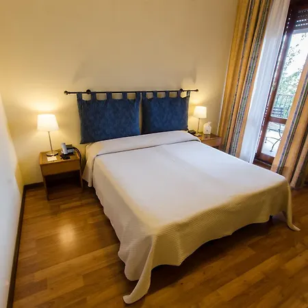 Astor 4*