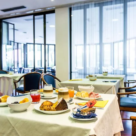 Astor 4* Генуя