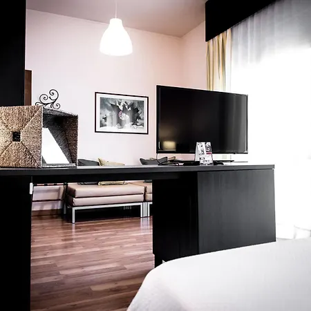 Astor 4*