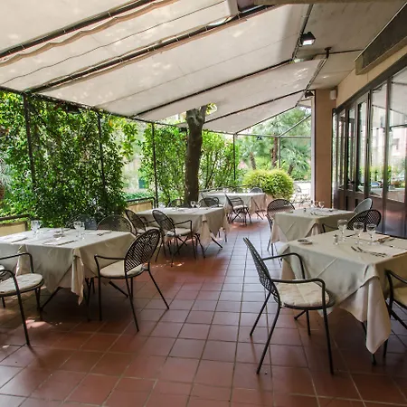 Astor Hotel 4*